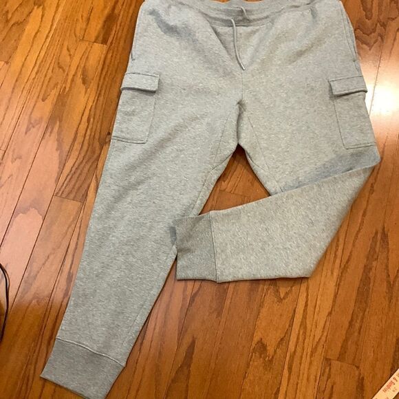 All in motion Men’s XL cargo sweatpants/joggers with elastic waist - Picture 1 of 7